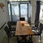 Apartments Luna Apartman Zuljana