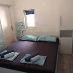 Apartments Luna Zuljana